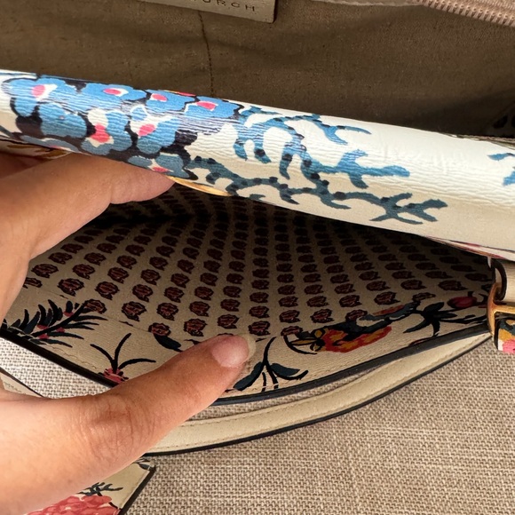 Tory Burch Parker floral tote - Picture 12 of 17